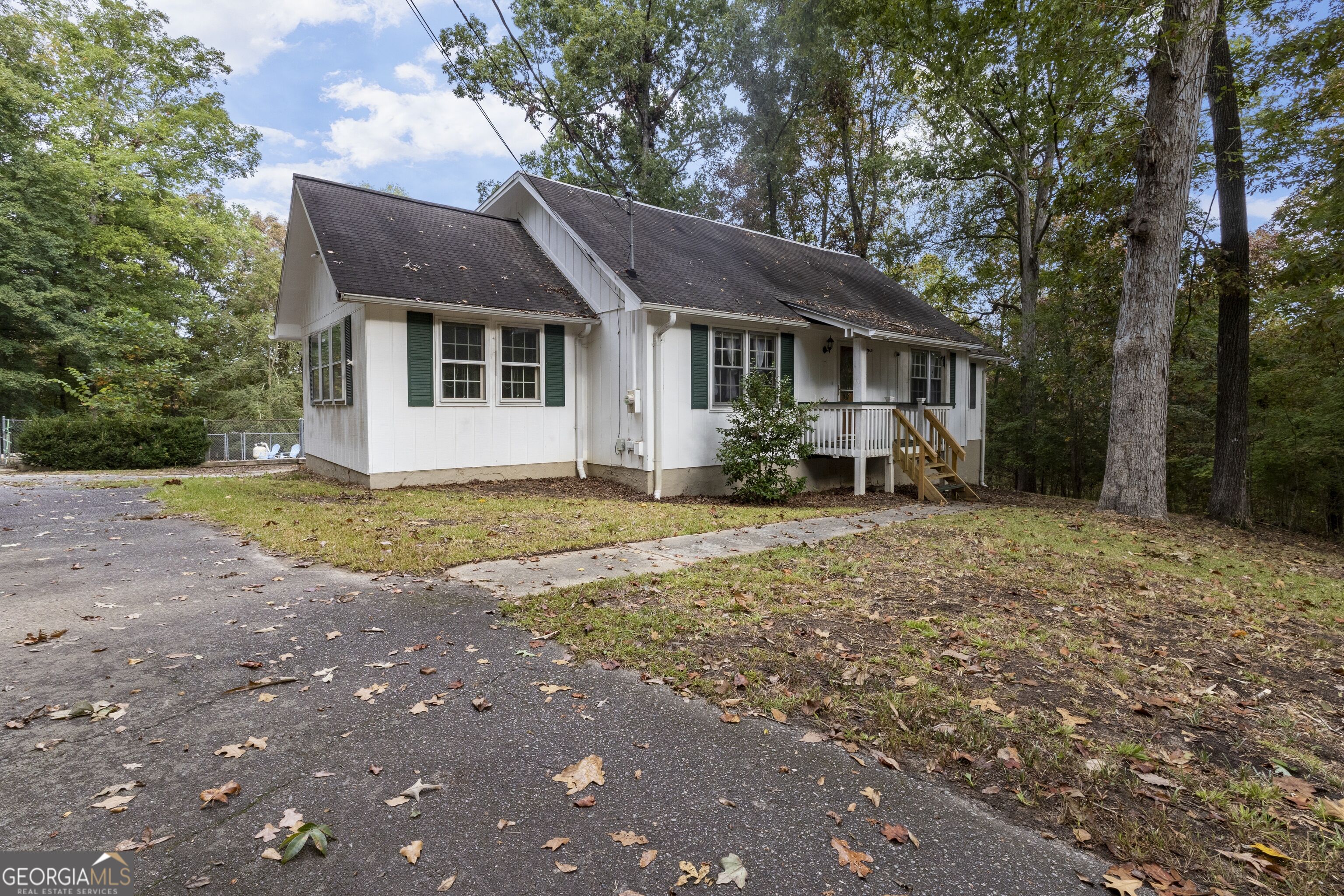 82 Walton Way Property Photo 1