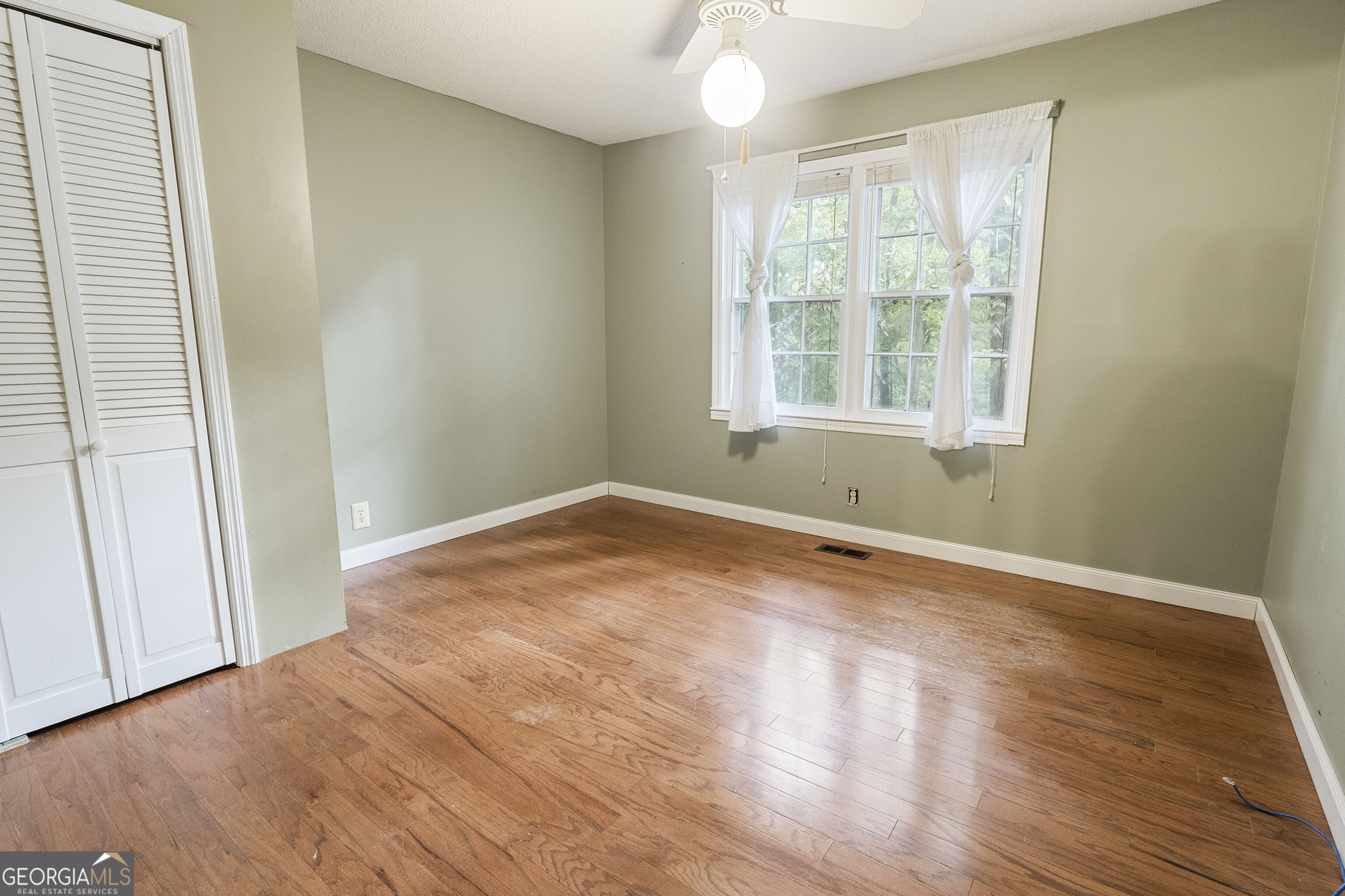 82 Walton Way Property Photo 12