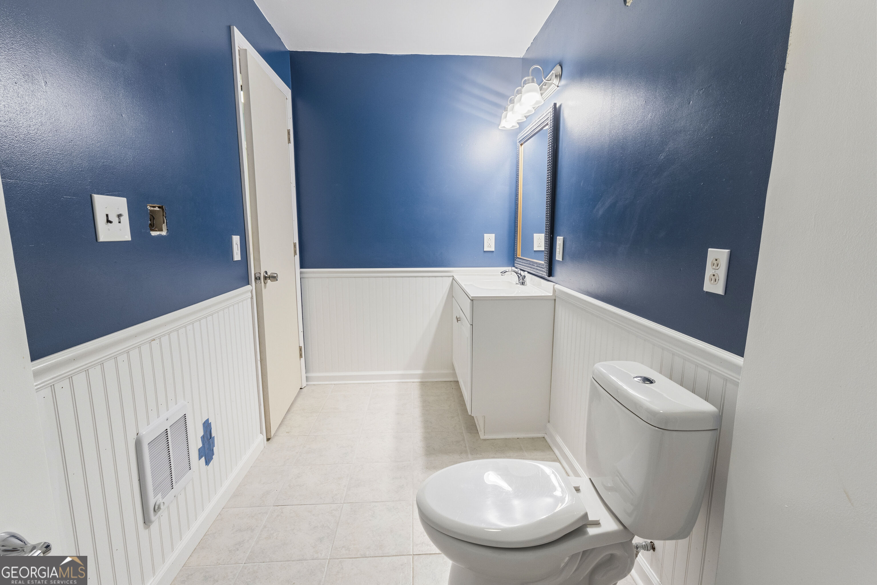 82 Walton Way Property Photo 15