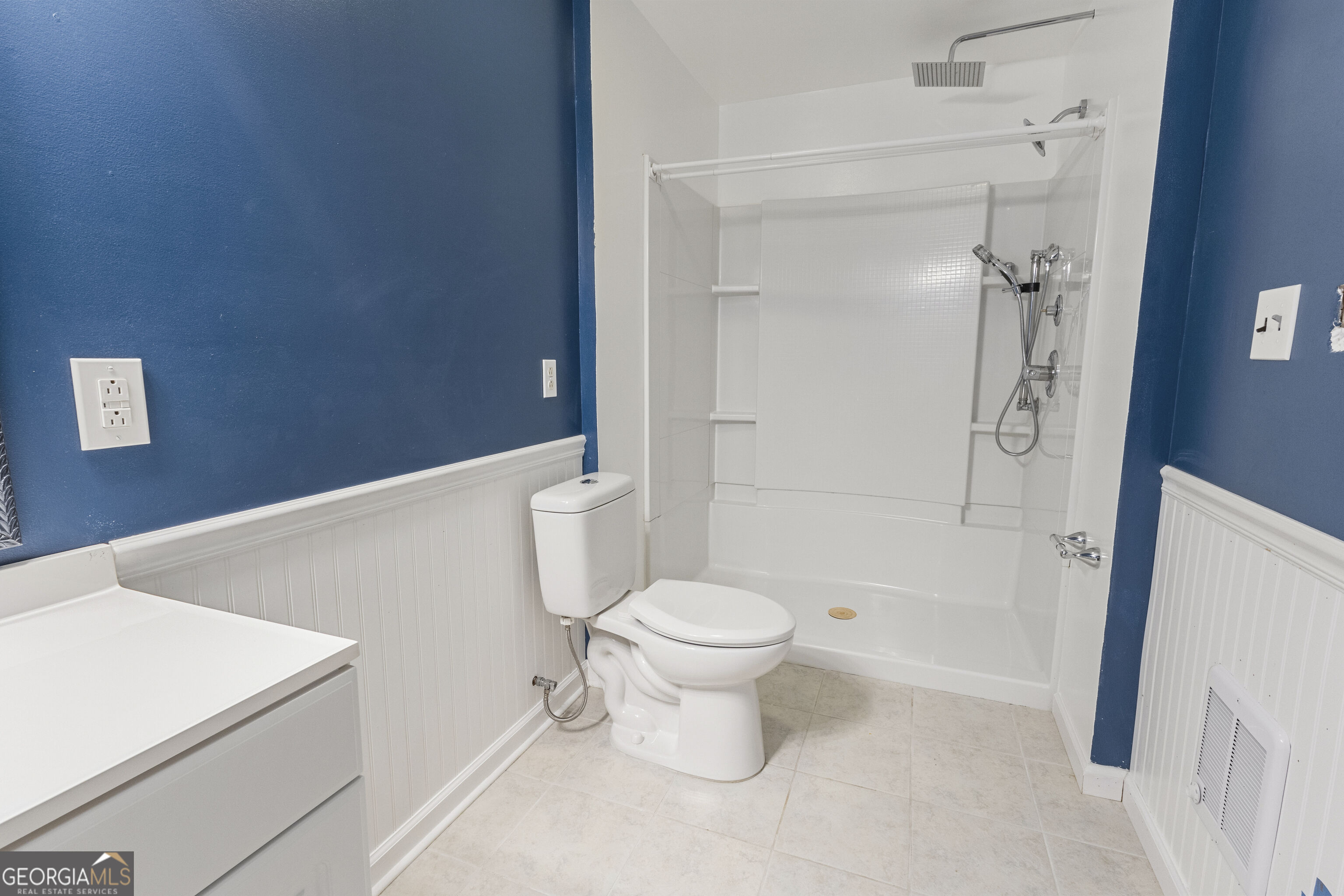 82 Walton Way Property Photo 16