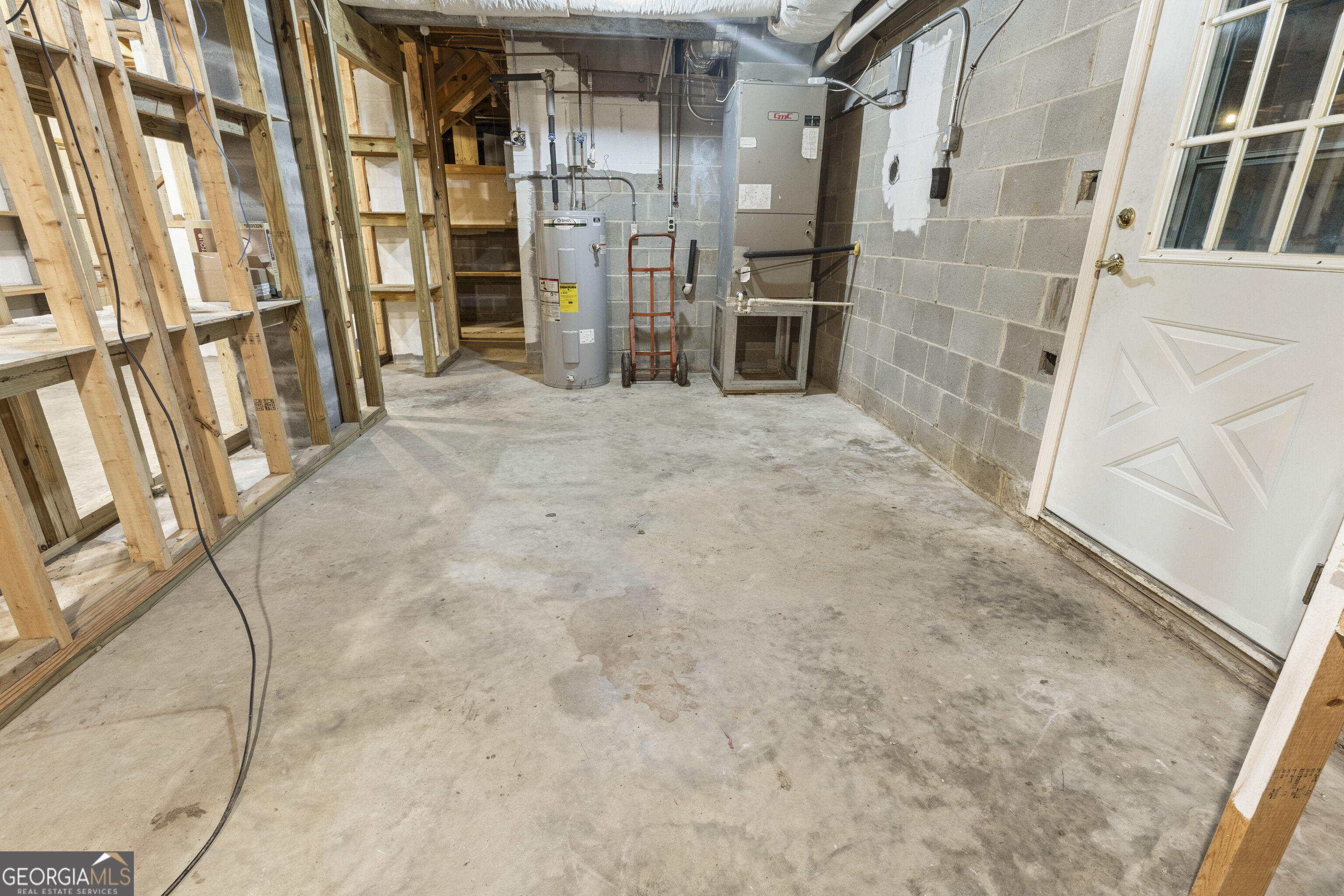 82 Walton Way Property Photo 26