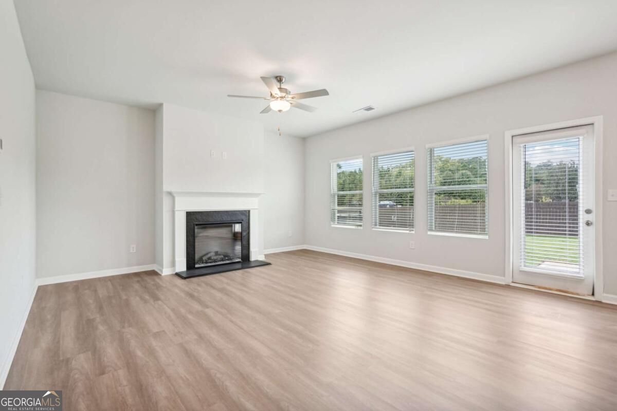 5836 Maddox Road Property Photo 4