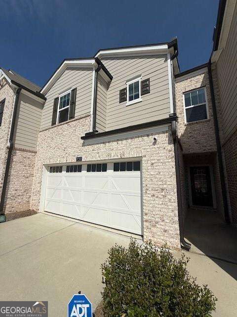 950 Sunny Lake Drive Property Photo 2