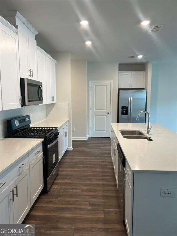 950 Sunny Lake Drive Property Photo 7