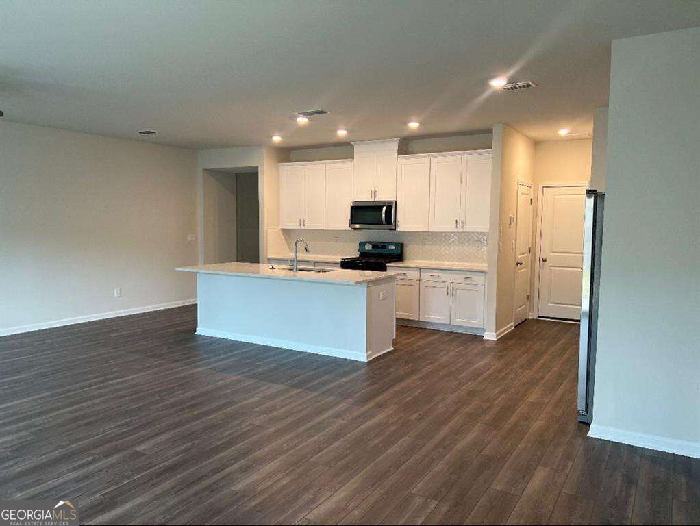 950 Sunny Lake Drive Property Photo 10