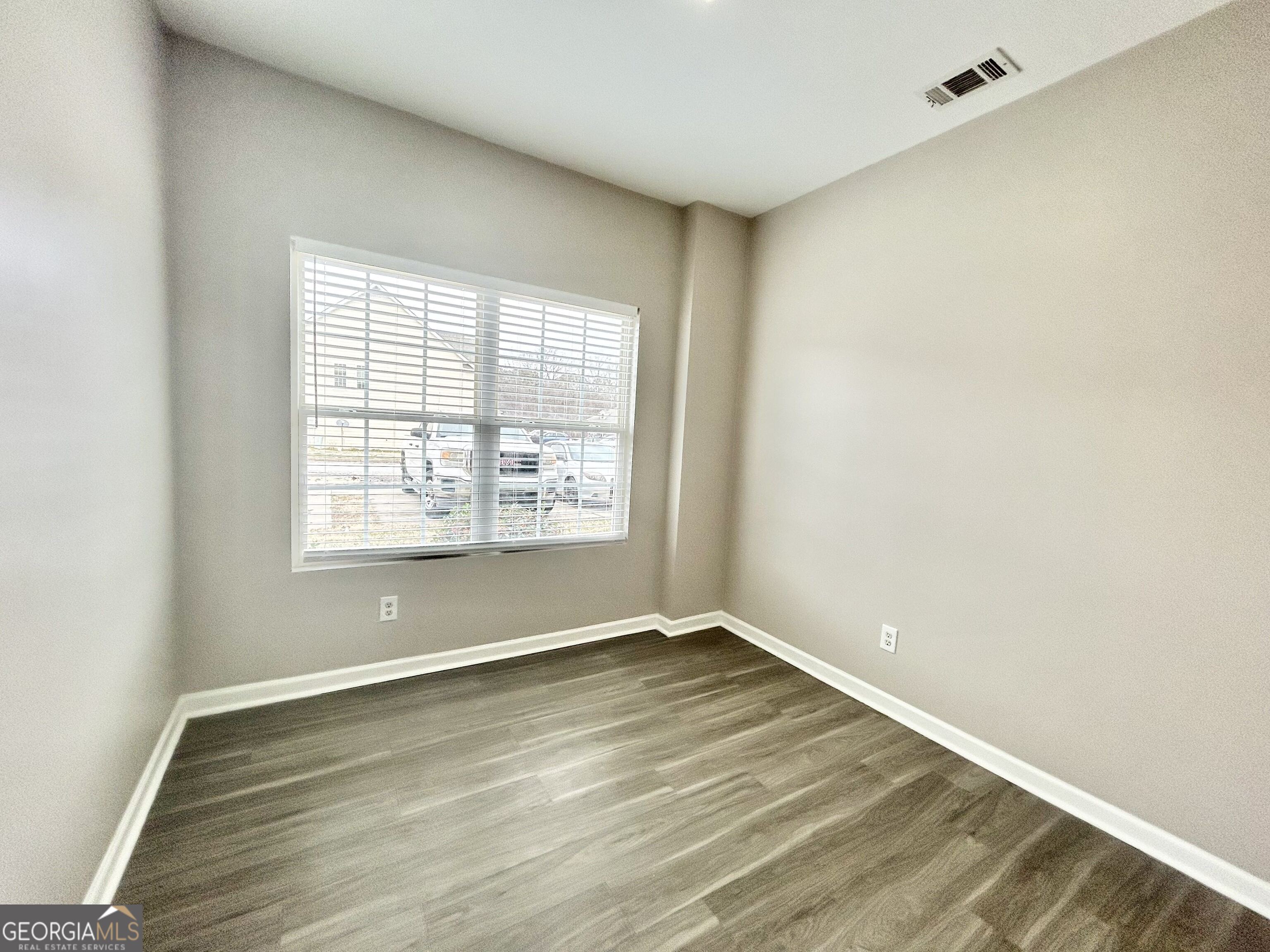 729 Wheel House Lane # B Property Photo 14