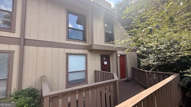 908 Woodcliff Drive Property Photo 1