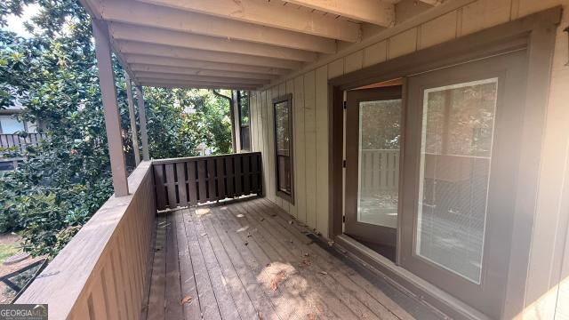 908 Woodcliff Drive Property Photo 3