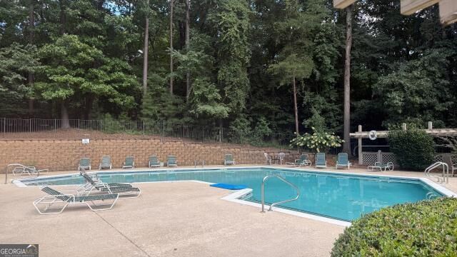 908 Woodcliff Drive Property Photo 13