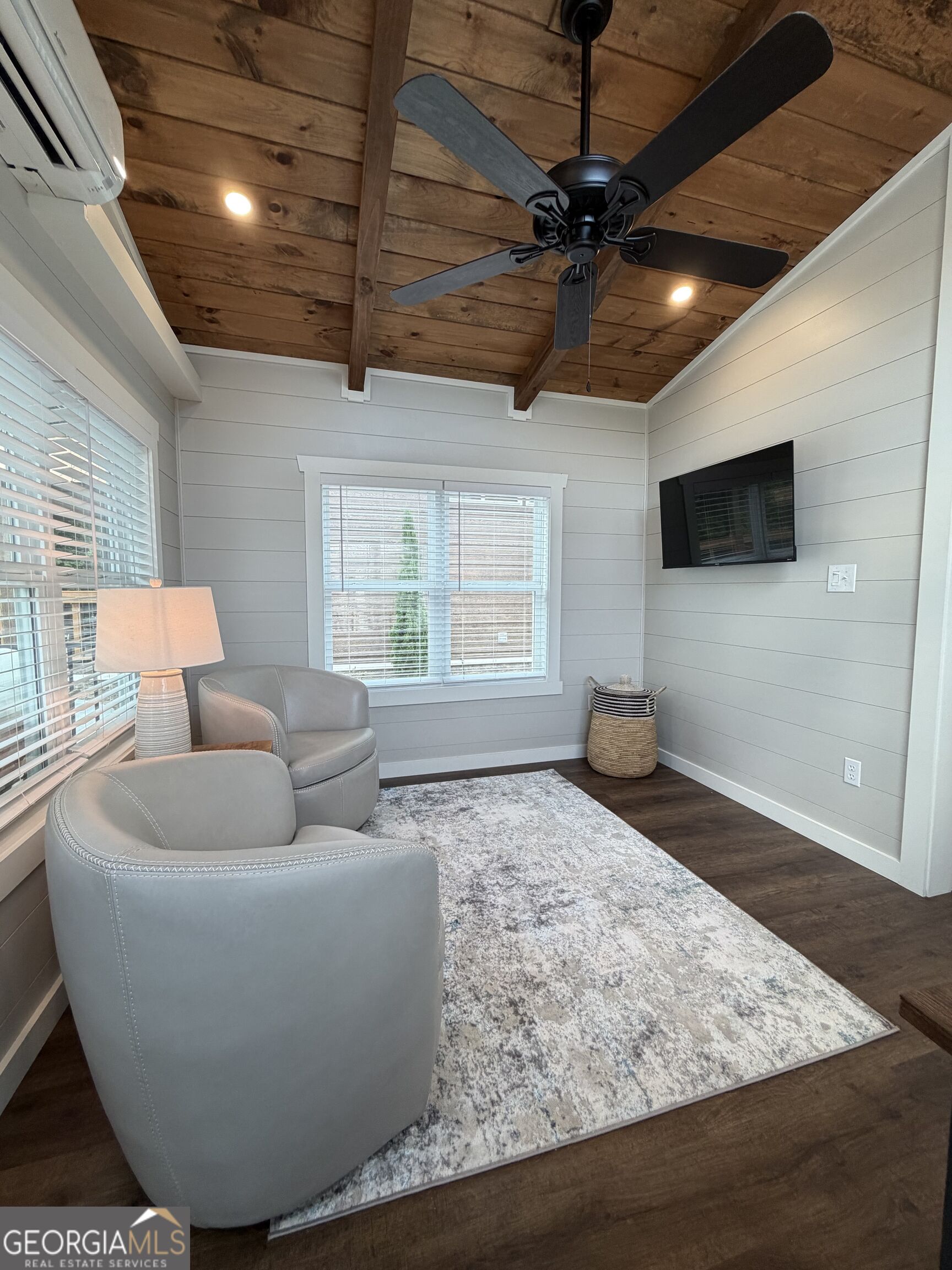 4960 Laurel Lodge Road # 46 Property Photo 6