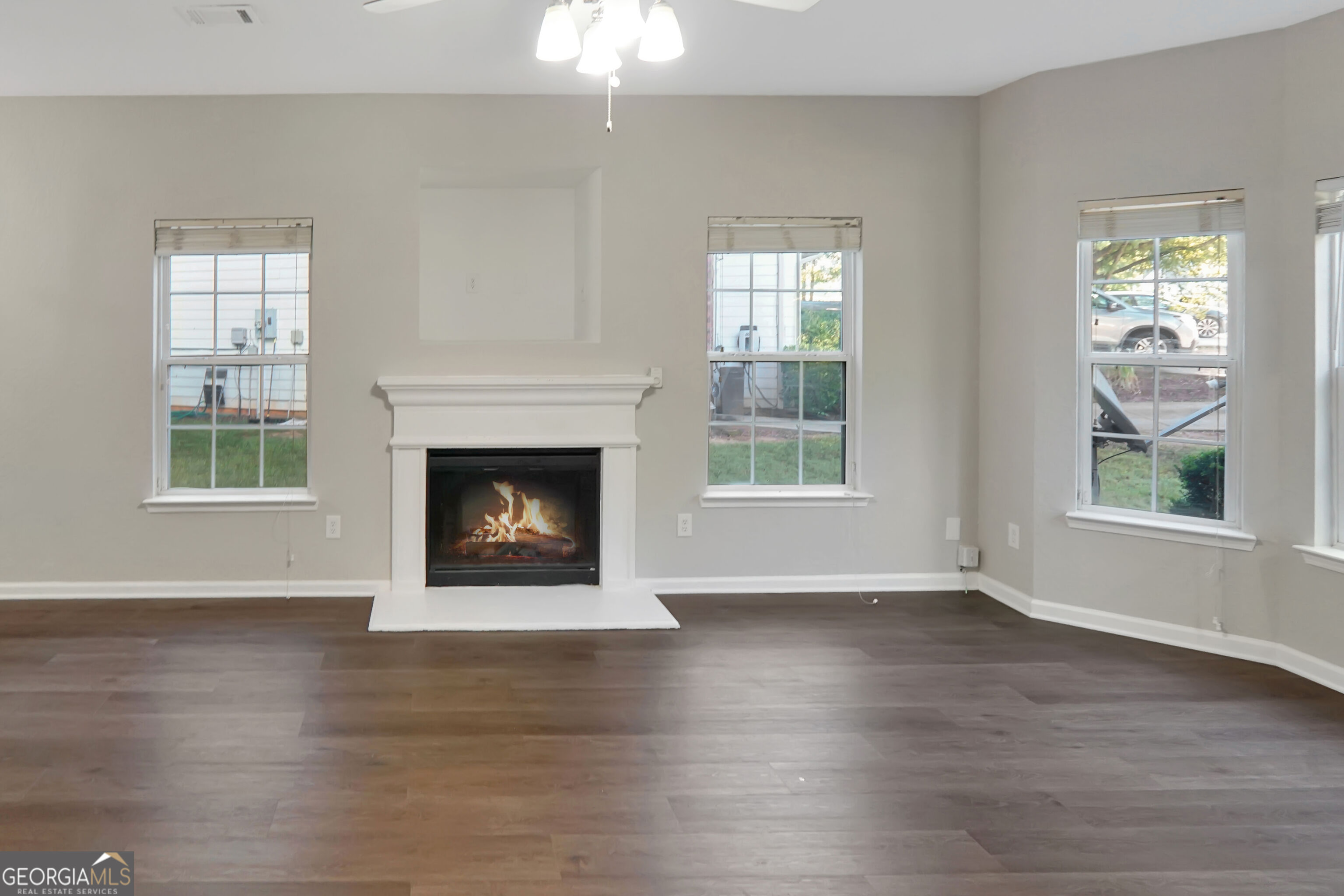 373 Brookview Drive Property Photo 3