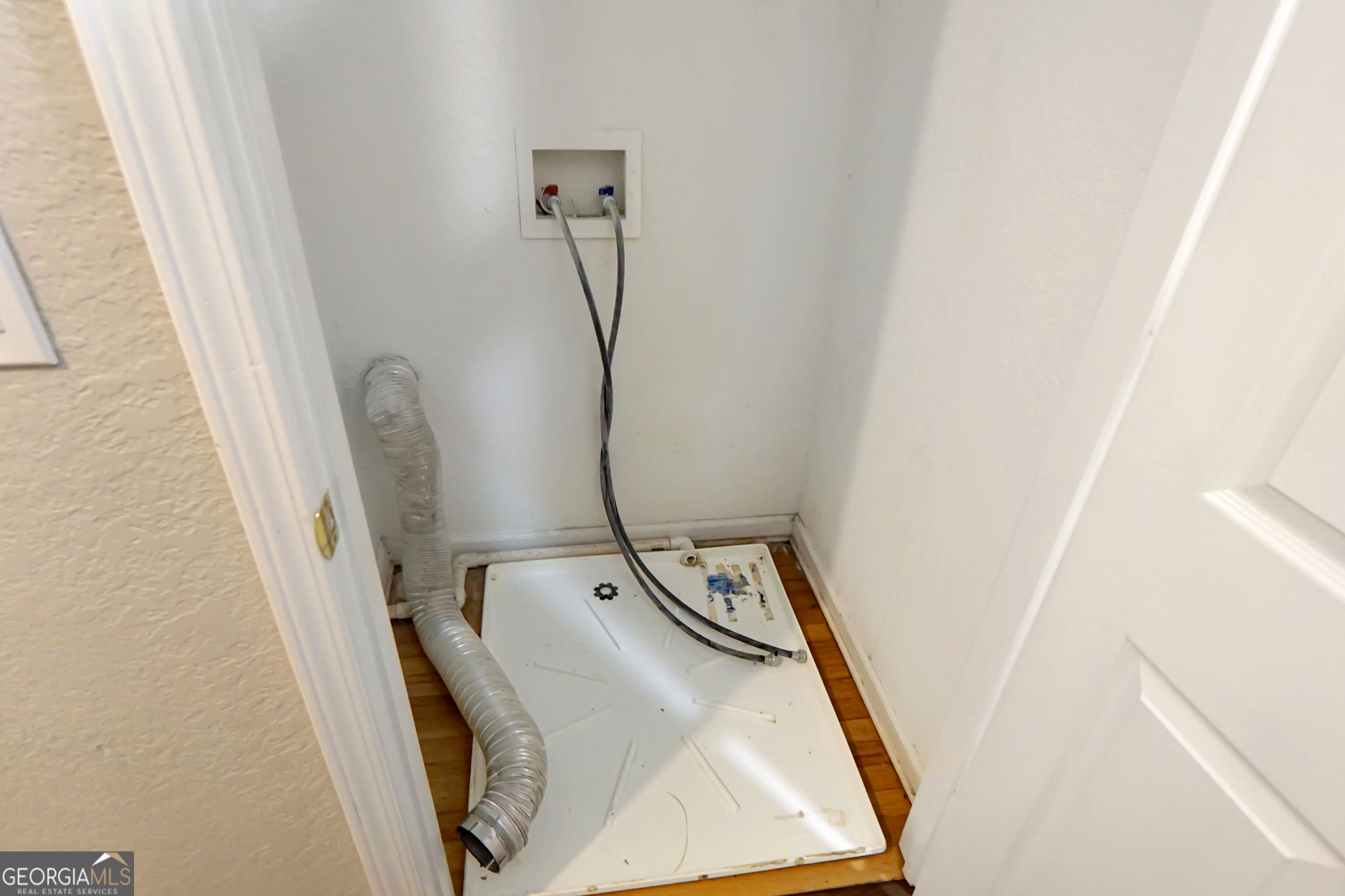 373 Brookview Drive Property Photo 10