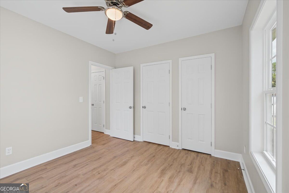 6 E 3rd Street Property Photo 23