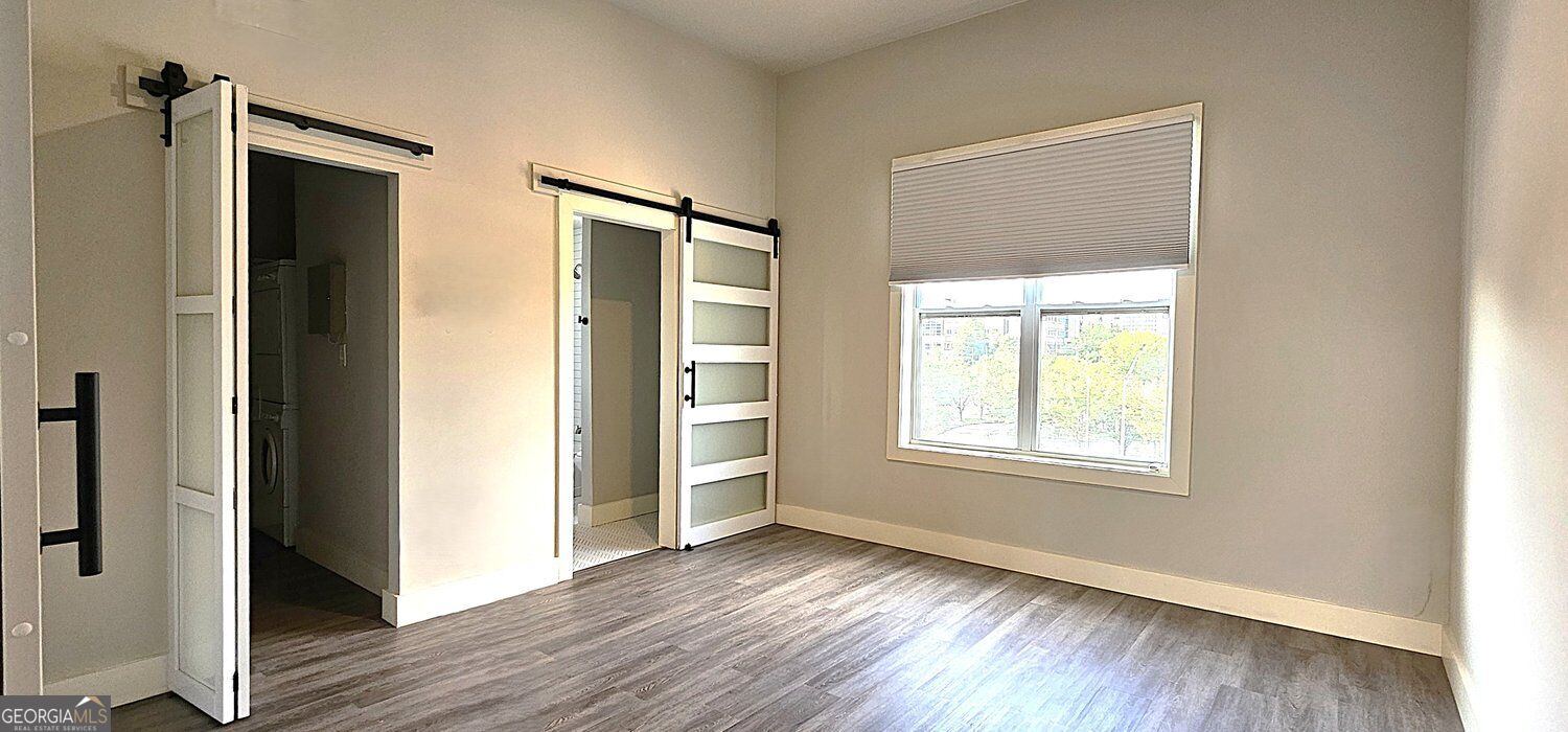 502 Pryor Street Sw # 301 Property Photo 8