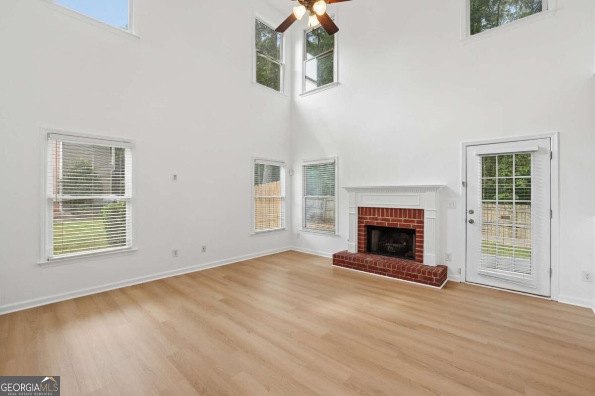 6010 Hampton Bluff Way Property Photo 4