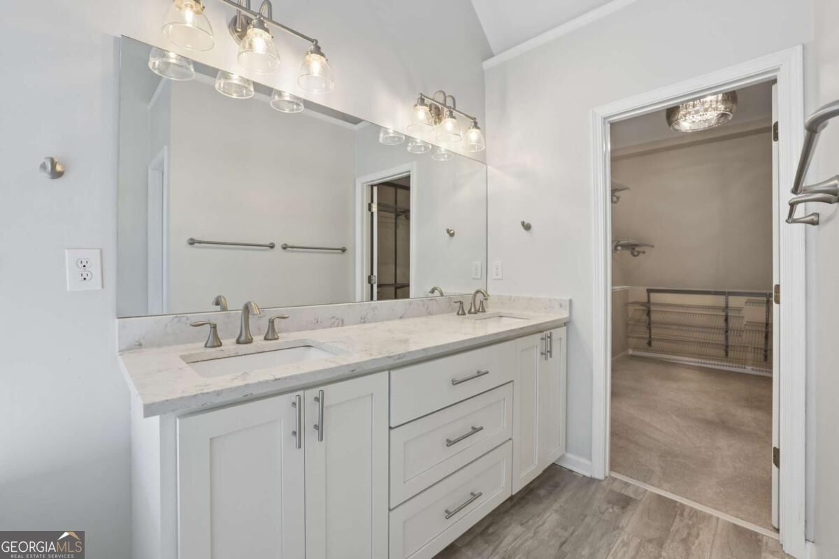 6010 Hampton Bluff Way Property Photo 14