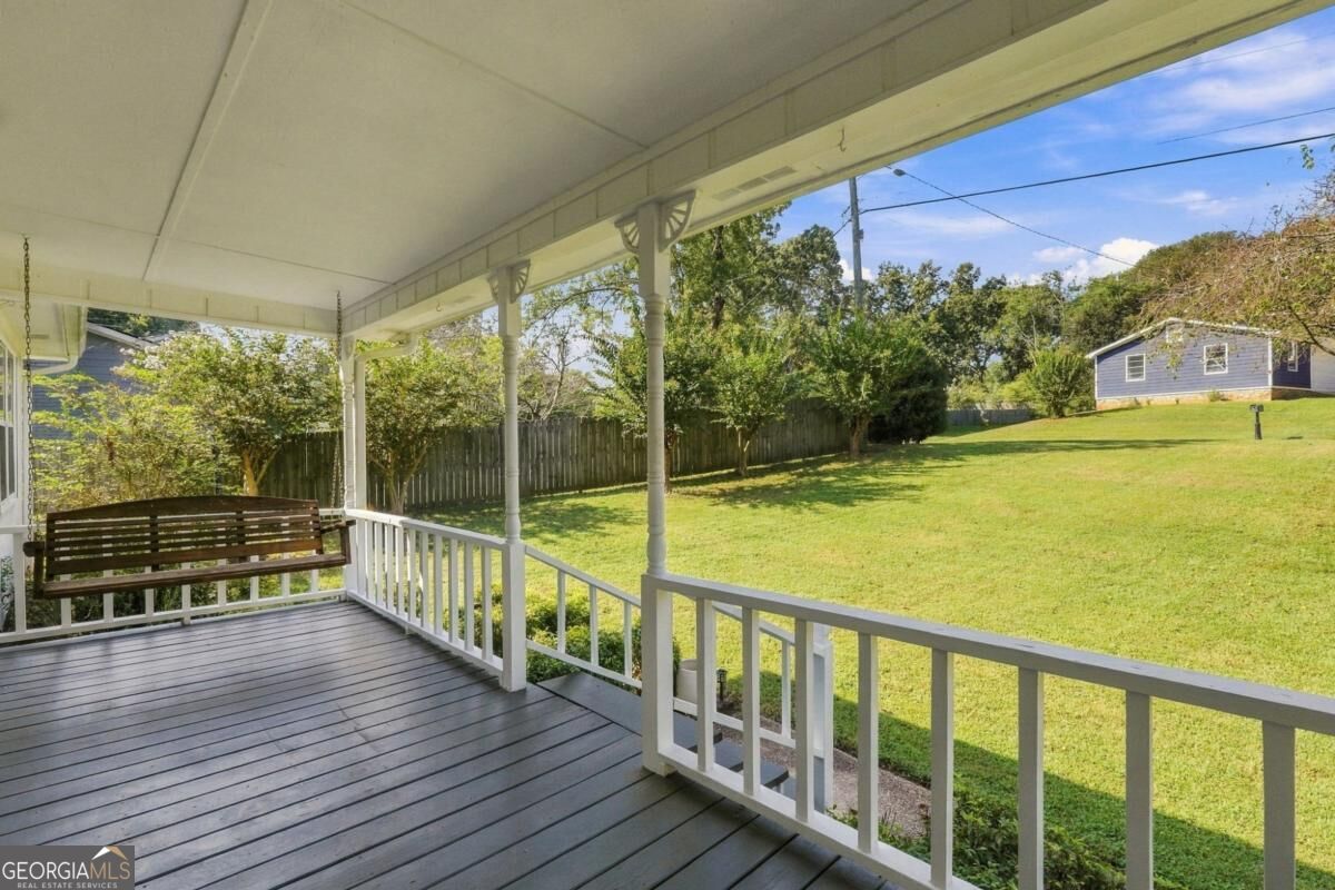 218 King Arthur Drive Property Photo 3