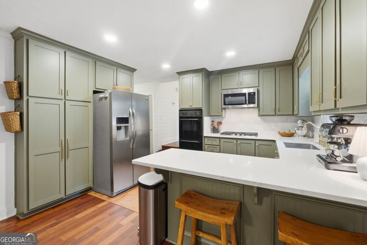 218 King Arthur Drive Property Photo 17
