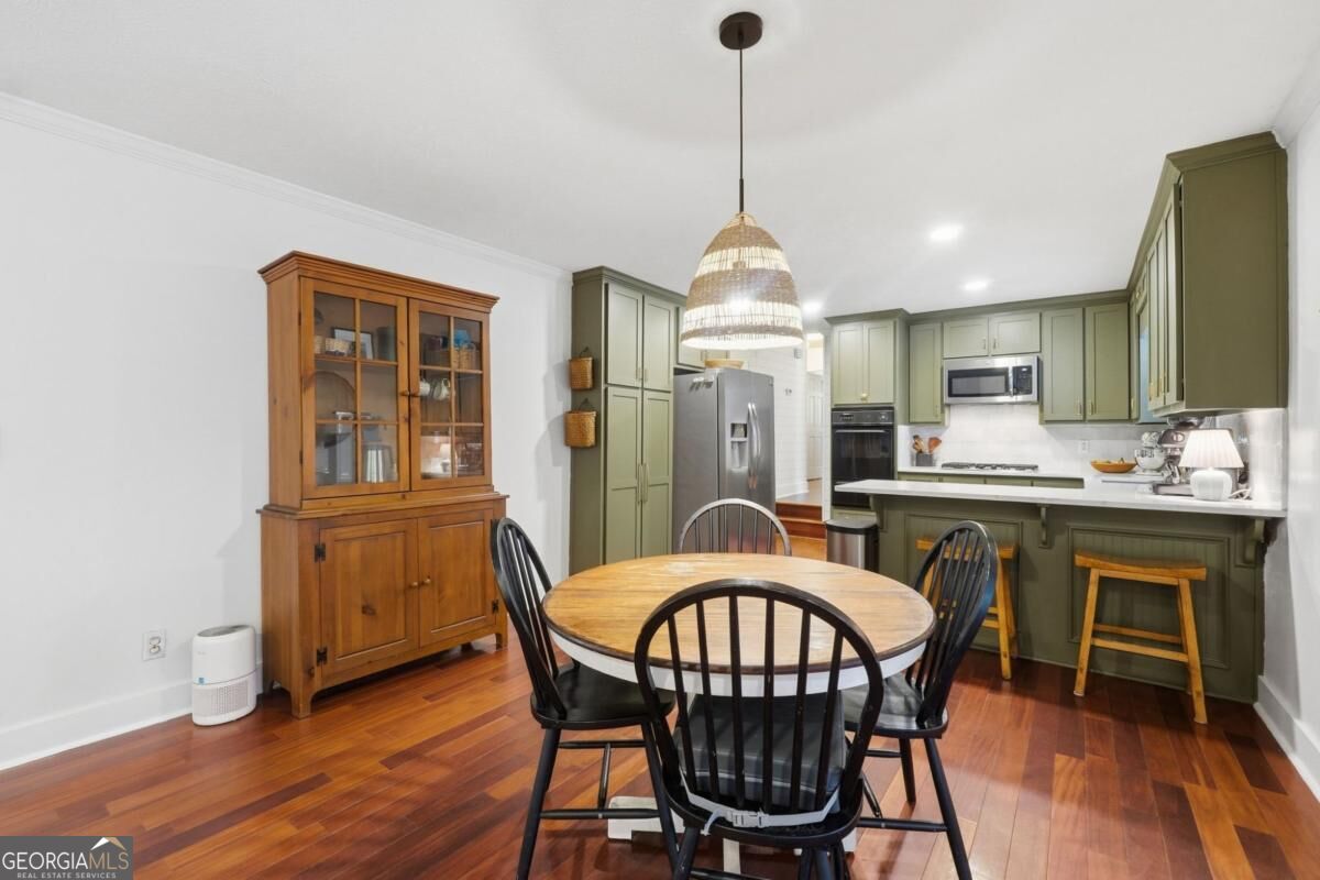 218 King Arthur Drive Property Photo 18