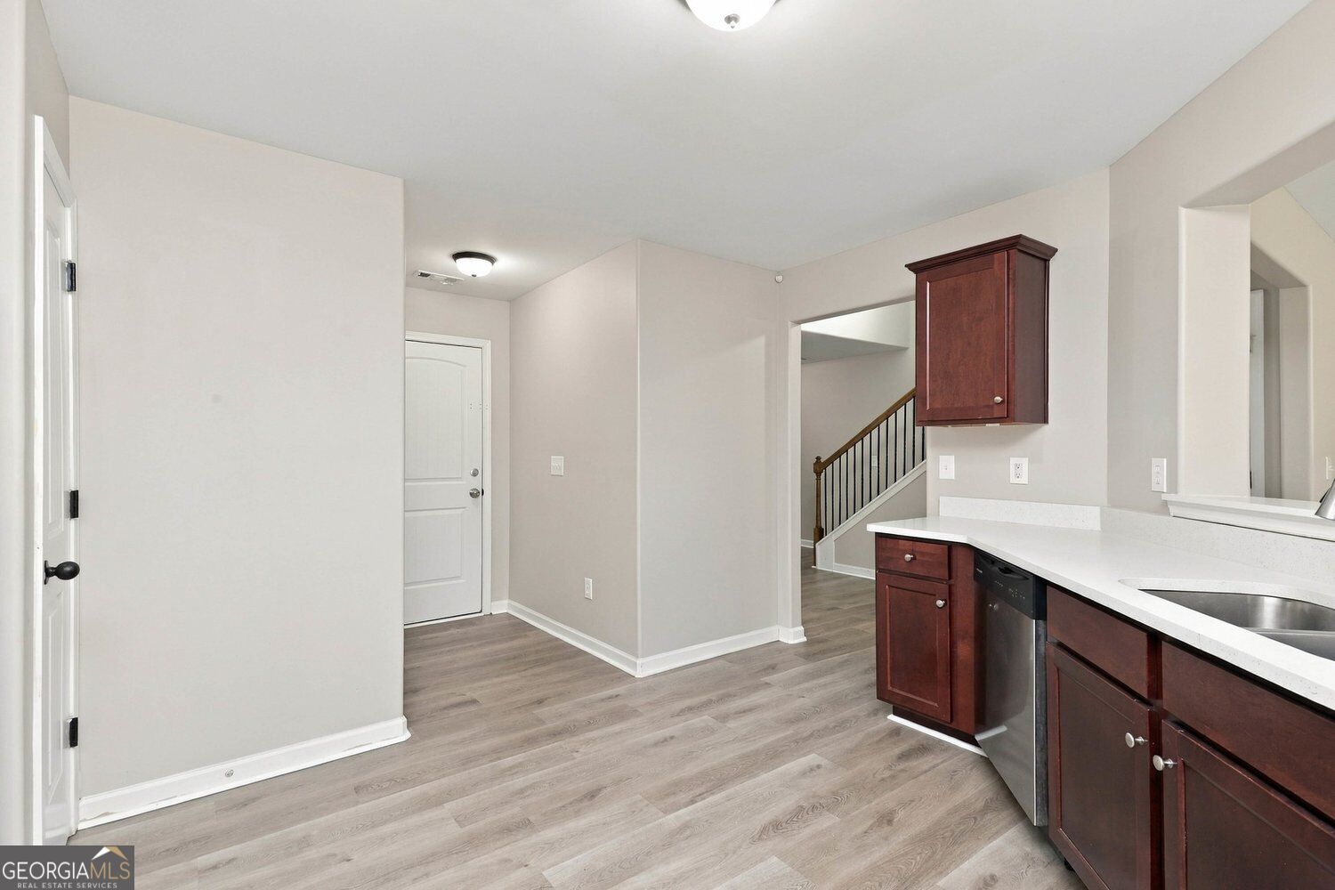 929 Justice Drive Property Photo 8