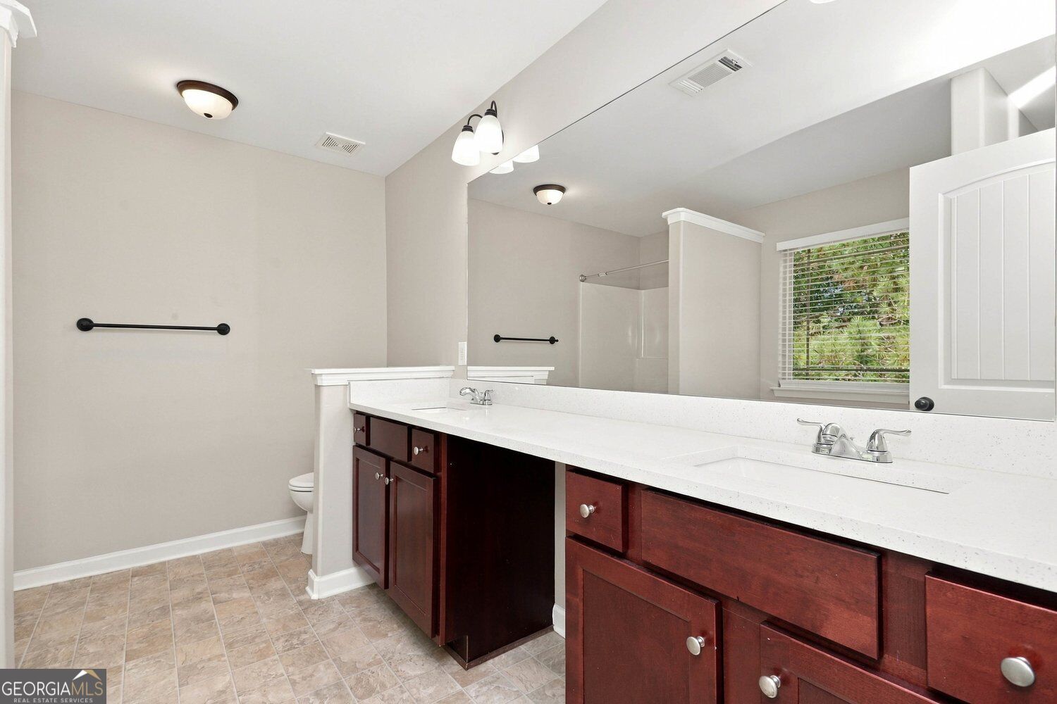 929 Justice Drive Property Photo 9