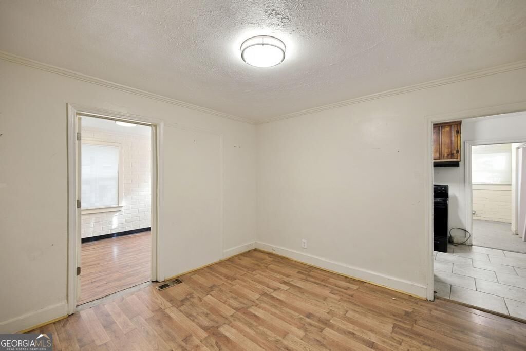 1340 Burton Avenue Property Photo 5