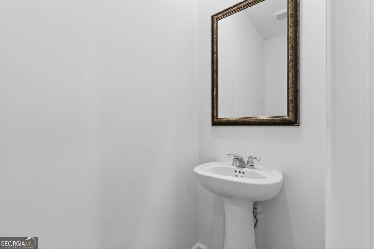 2038 Presley Point Property Photo 12