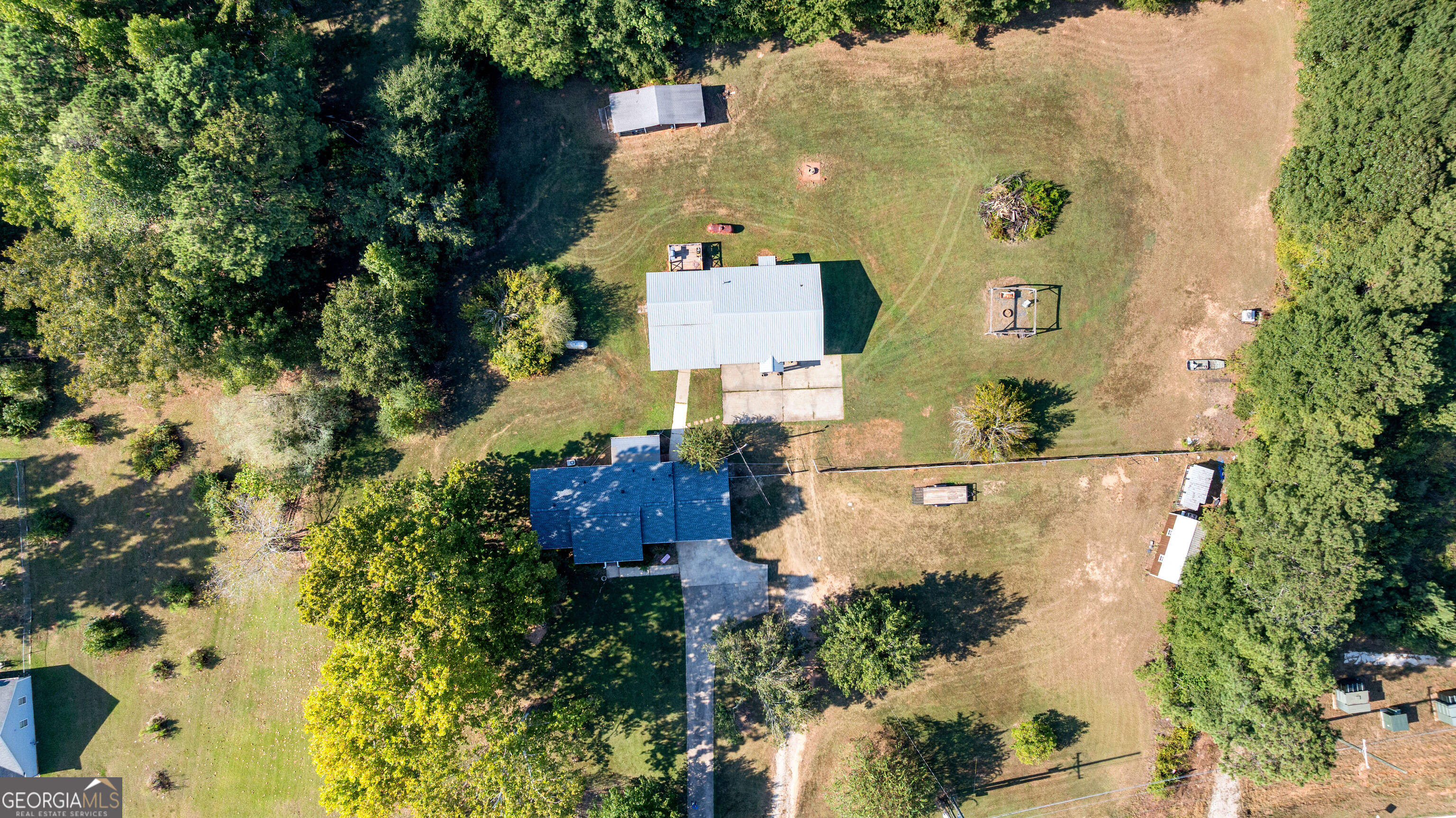 352 Mcintosh Trail Property Photo 2