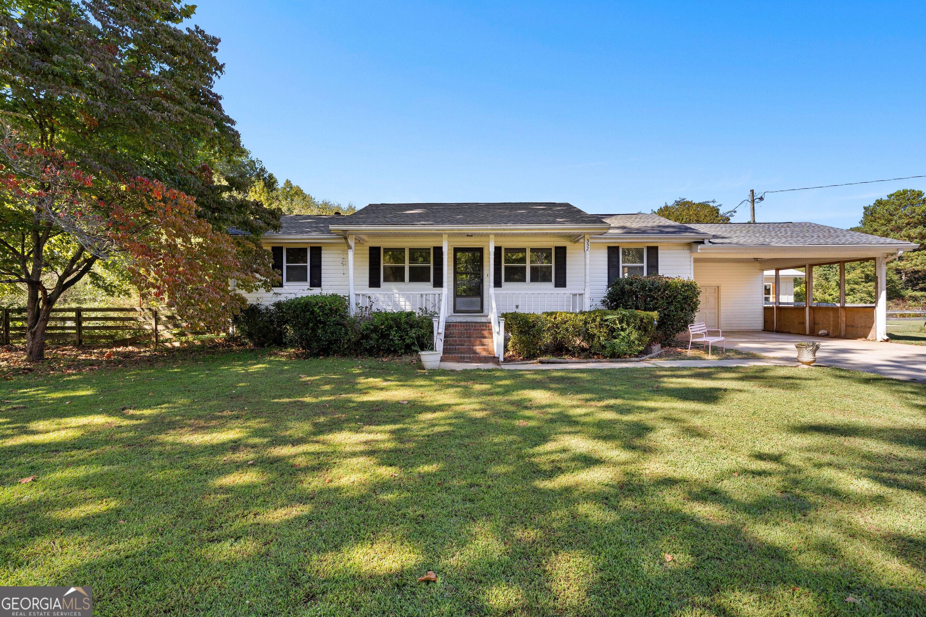 352 Mcintosh Trail Property Photo 4