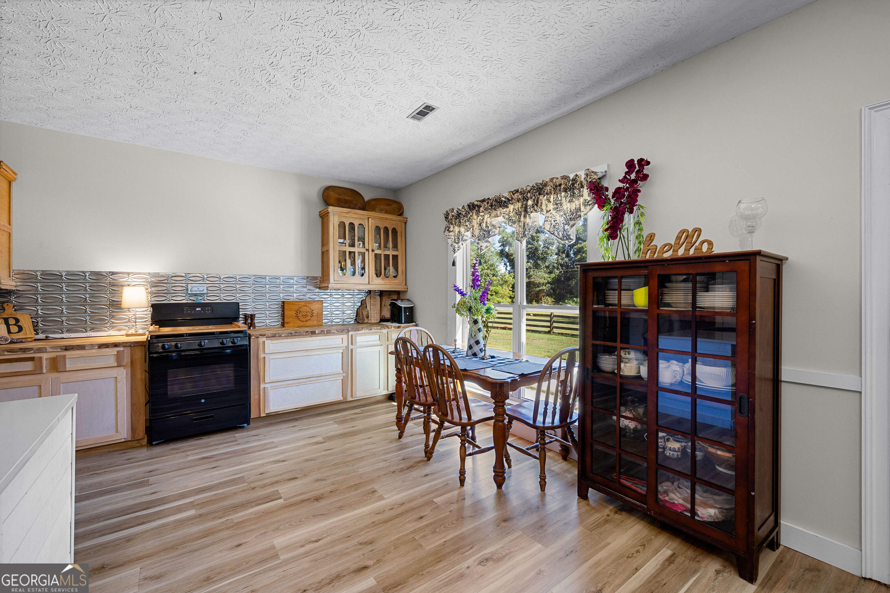 352 Mcintosh Trail Property Photo 34