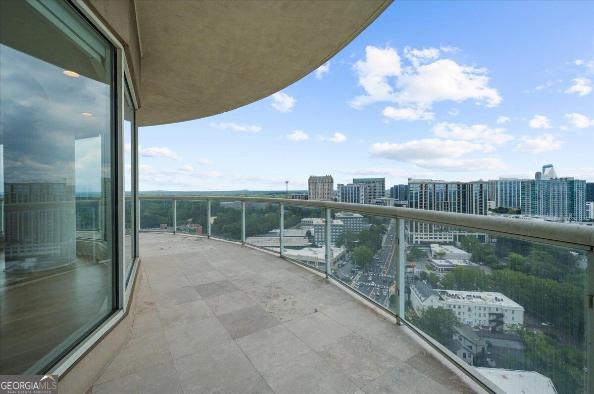 2881 Peachtree Road Ne Apt 2201 Property Photo 48