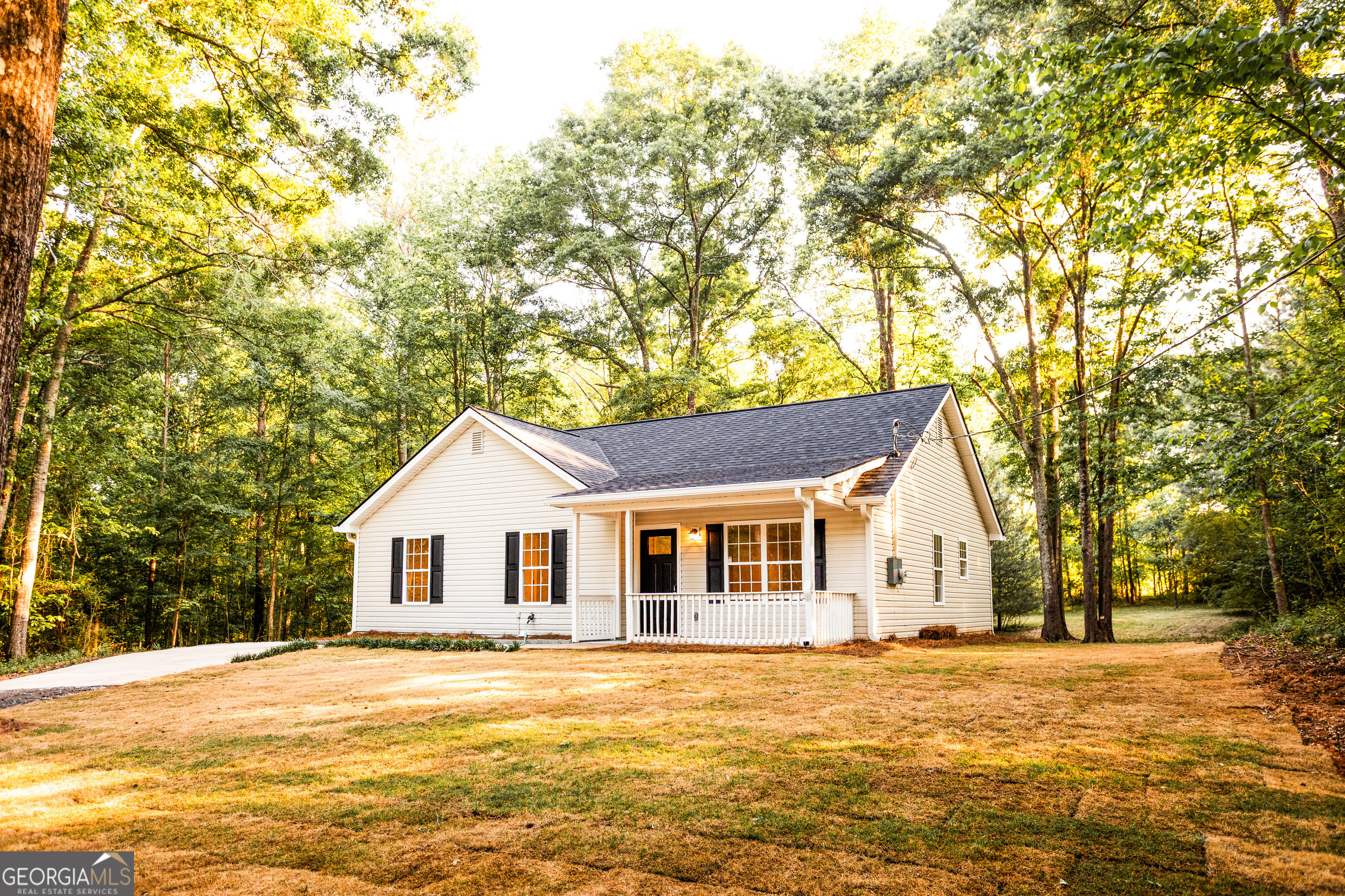 2443 Hodges Farm Road Property Photo 1