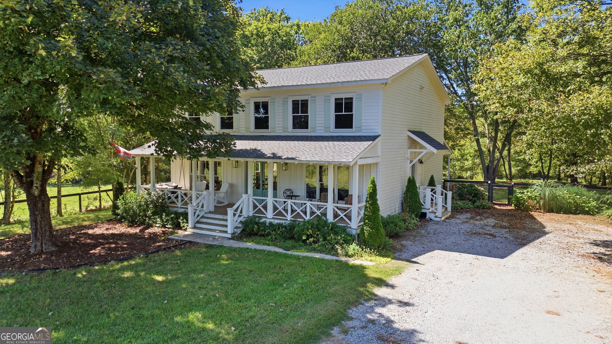 5425 Howard Road Property Photo 1