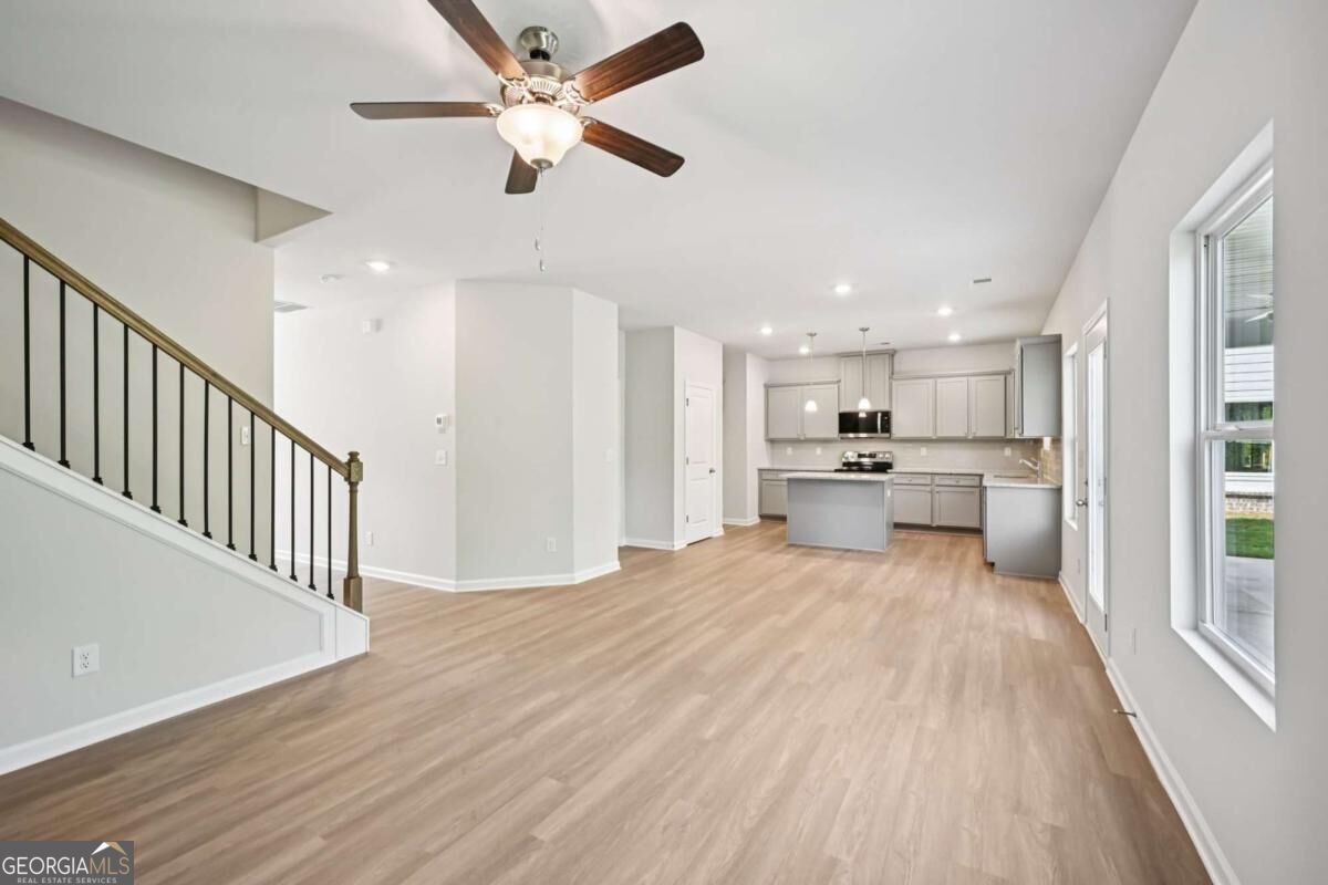 11167 Suria Drive Property Photo 6