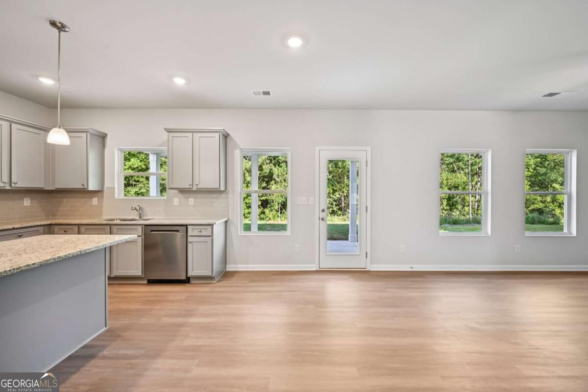 11167 Suria Drive Property Photo 10