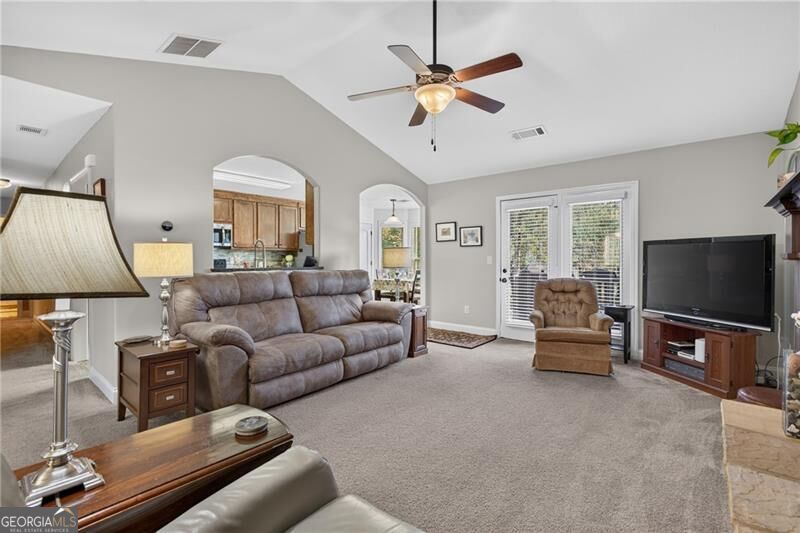1690 Dillard Way Property Photo 10