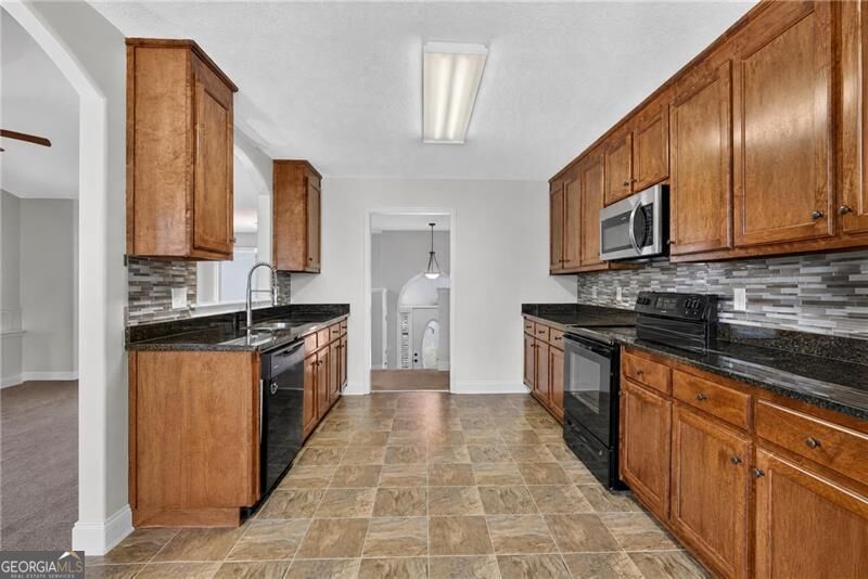 1690 Dillard Way Property Photo 23