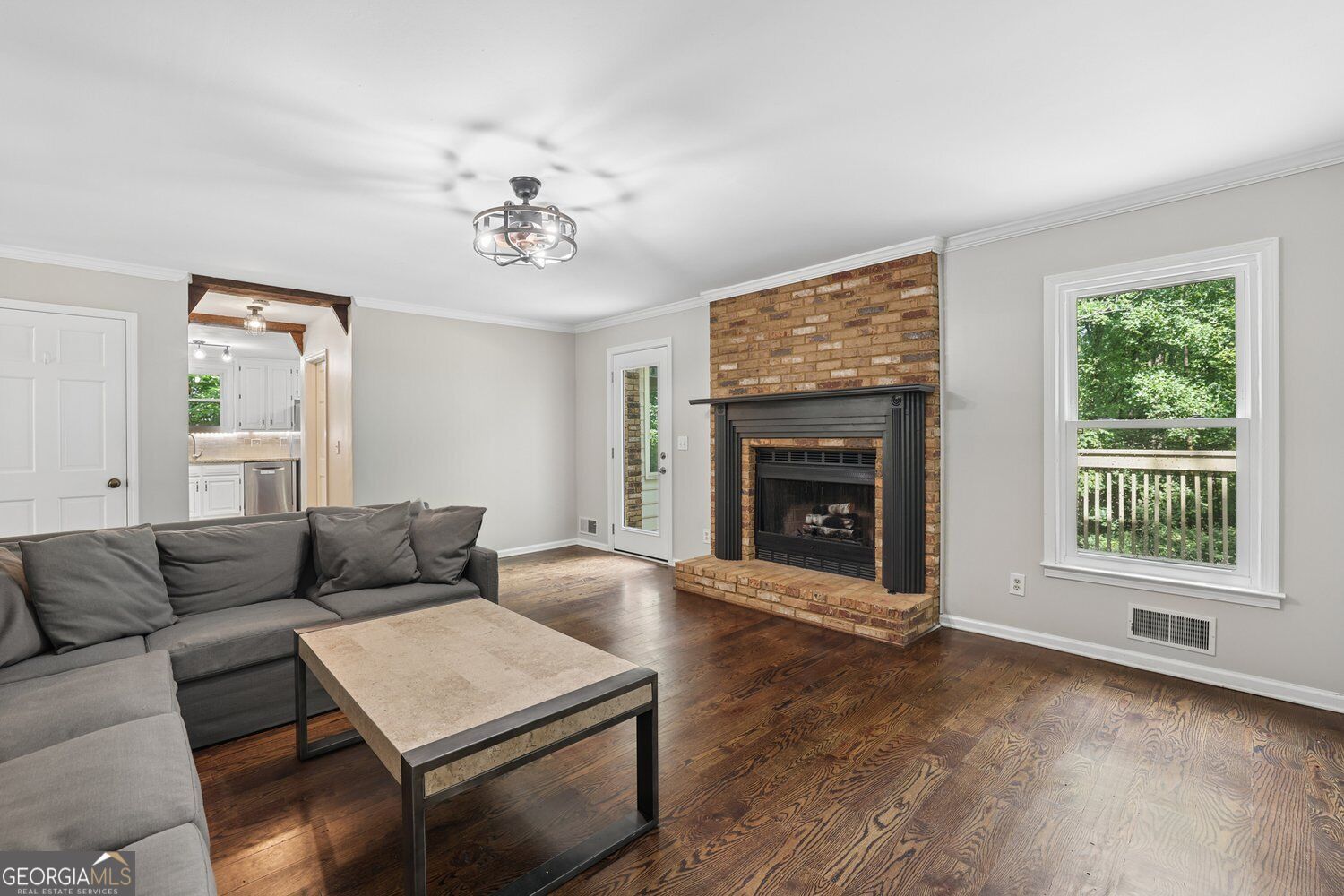 3832 Whitney Place Property Photo 4