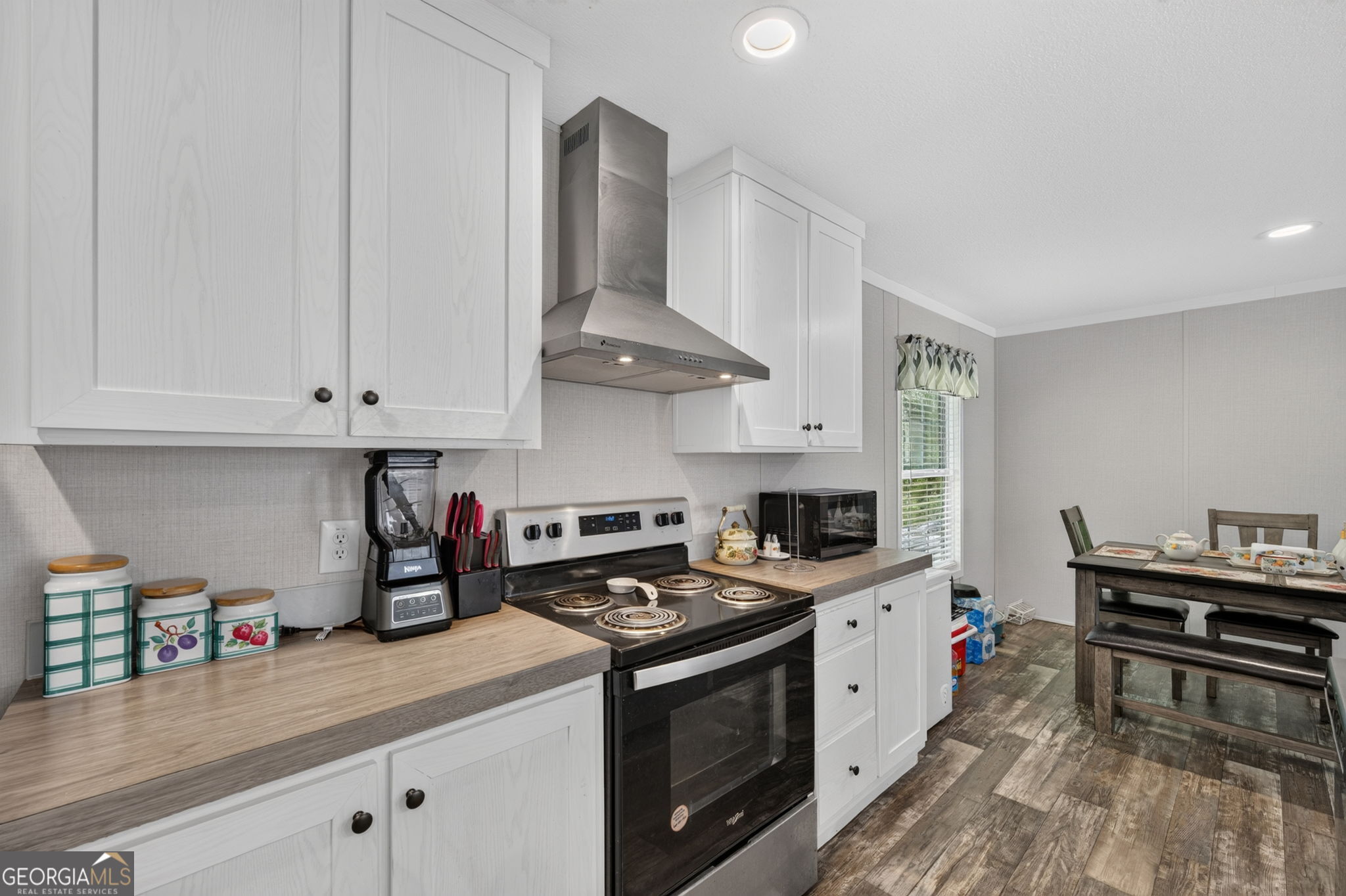 3930 Bartley Road Property Photo 17