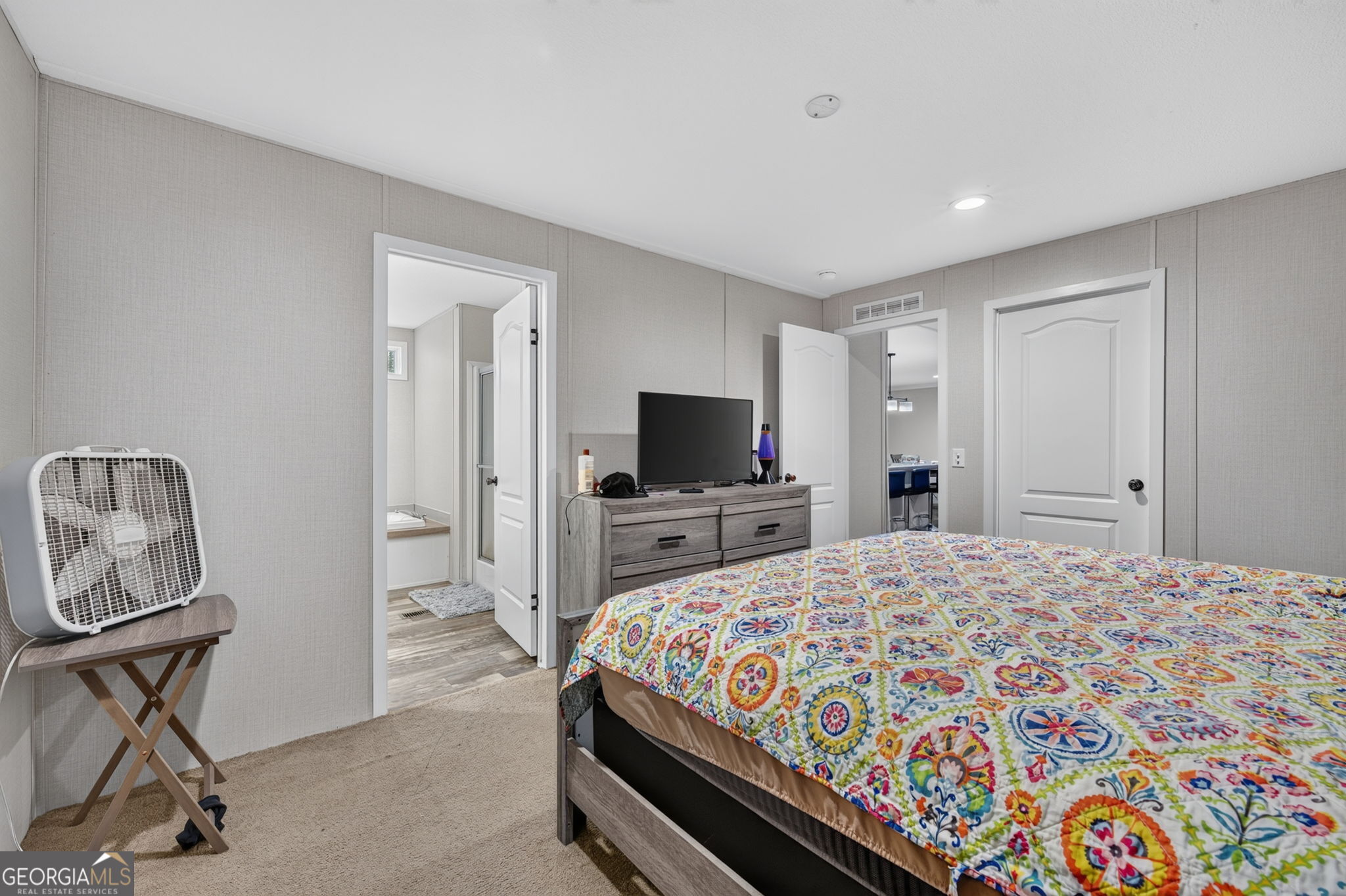 3930 Bartley Road Property Photo 19