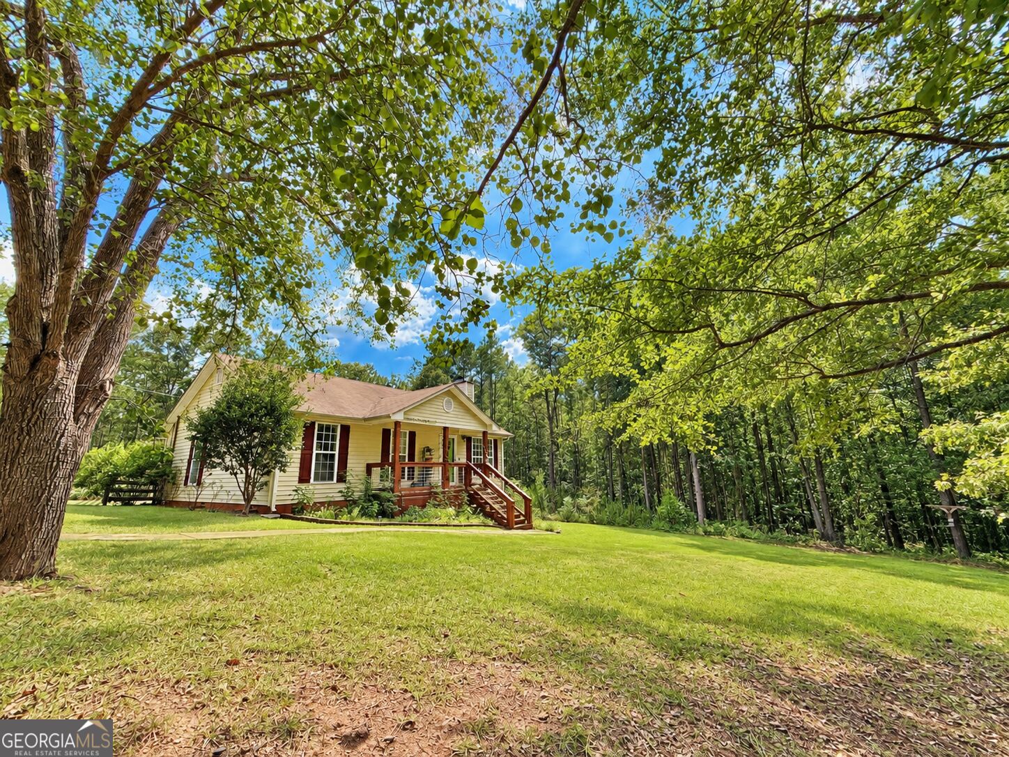 485 County Line Road W Property Photo 2