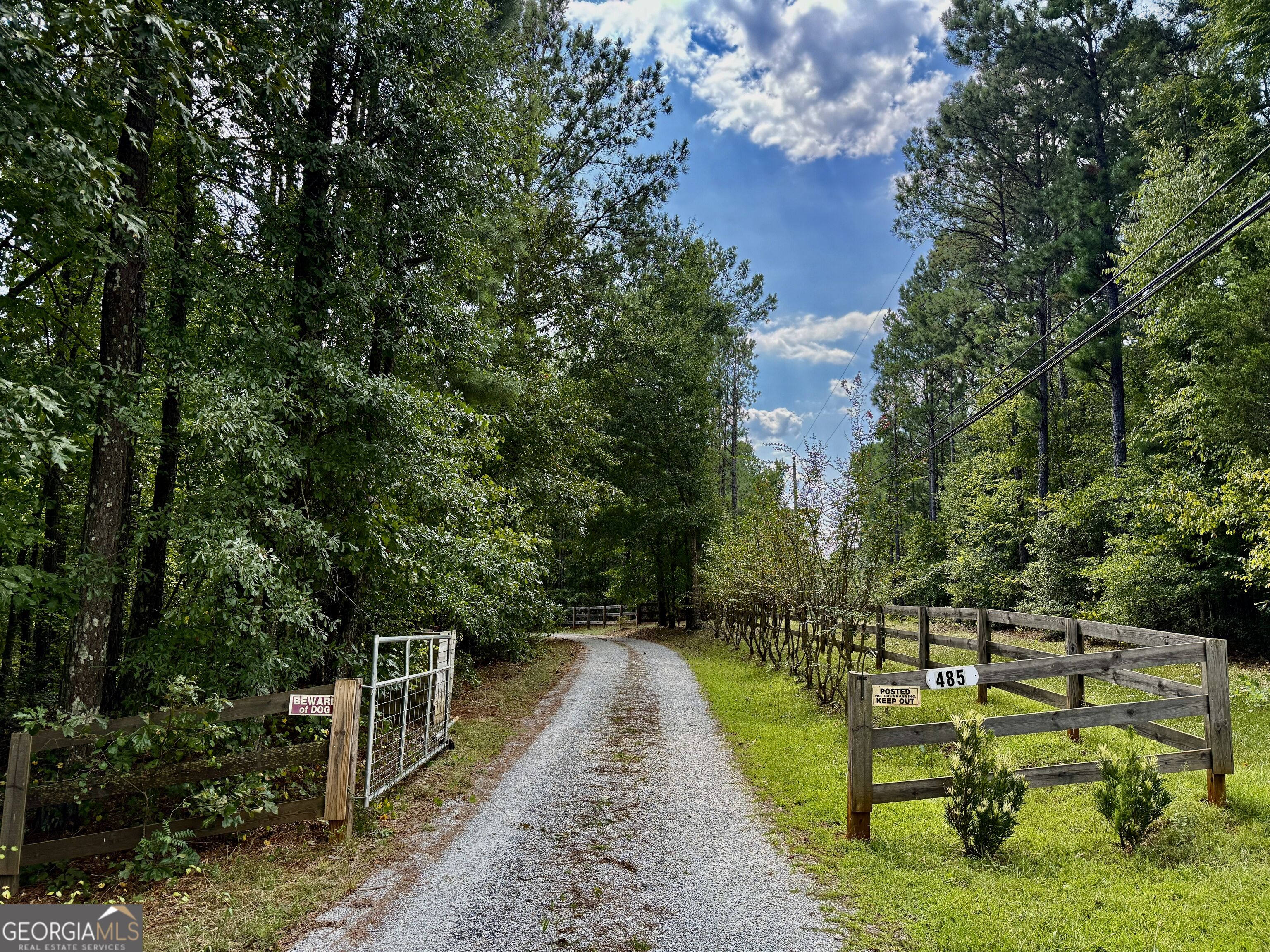 485 County Line Road W Property Photo 3