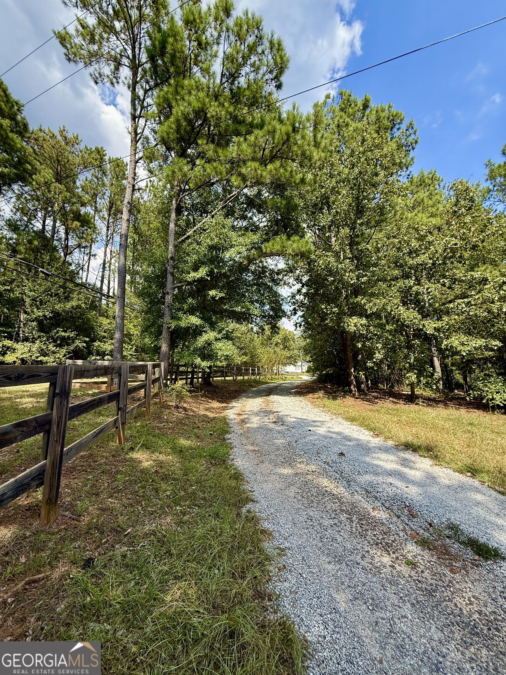 485 County Line Road W Property Photo 4
