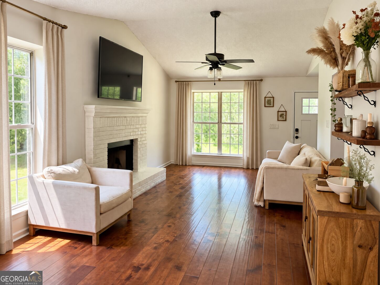 485 County Line Road W Property Photo 6