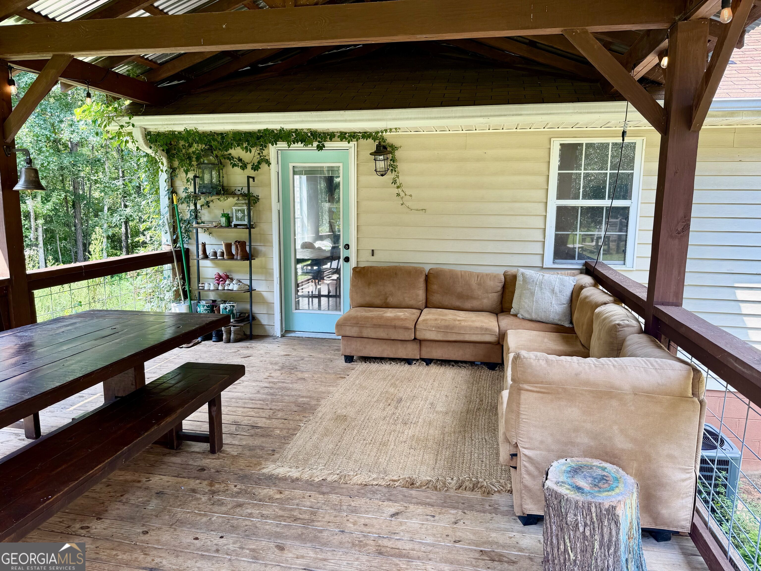 485 County Line Road W Property Photo 19