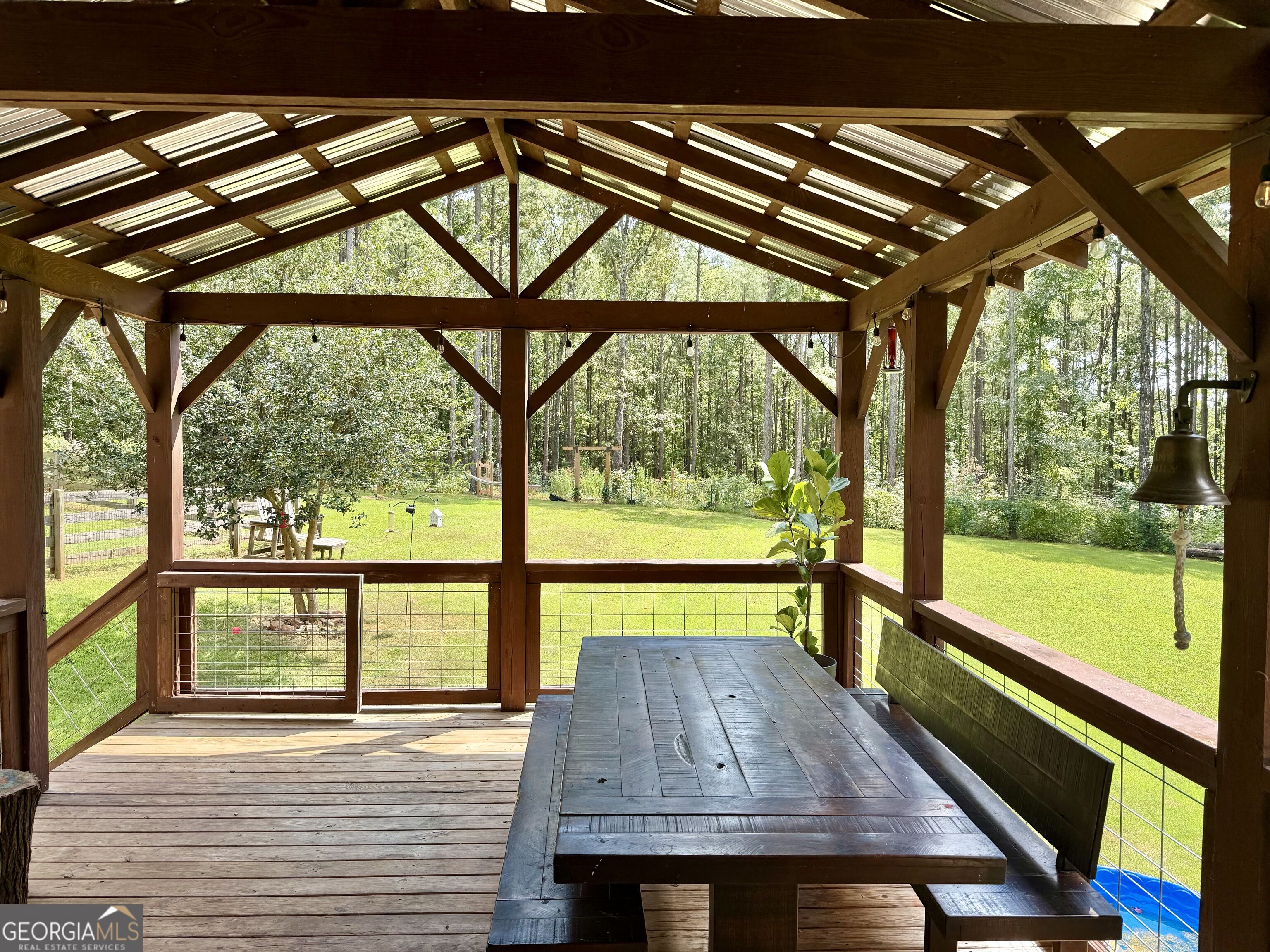 485 County Line Road W Property Photo 20