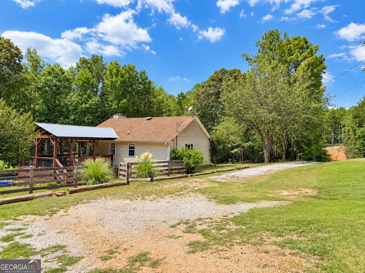 485 County Line Road W Property Photo 28