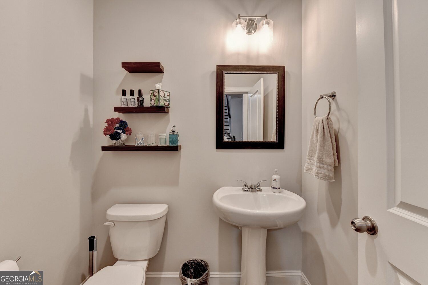 2037 Holland Creek Court Property Photo 16