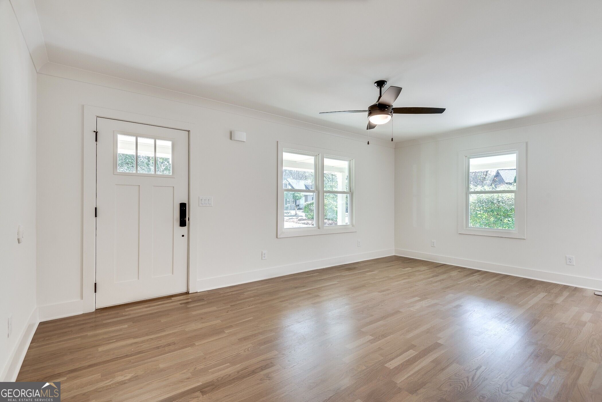 1861 Dyer Circle Property Photo 6