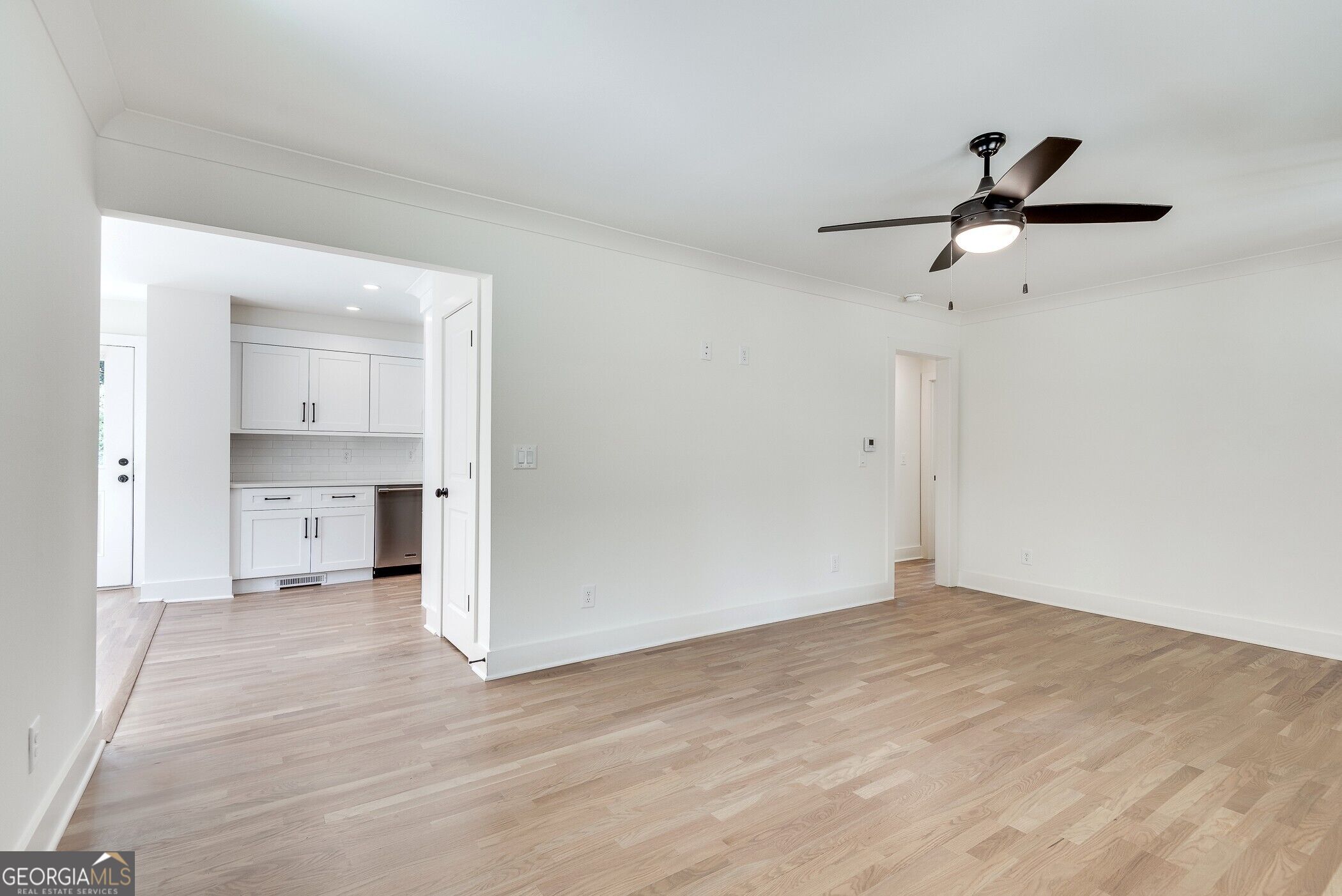 1861 Dyer Circle Property Photo 7